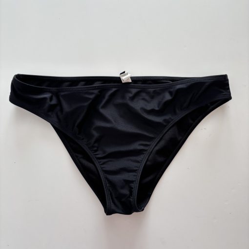 Fekete bikini alsó