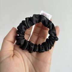 Black scrunchie (XS)