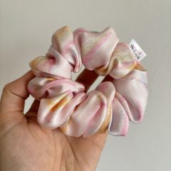 Pastel scrunchie