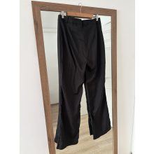 ÚJ Prettylittlething fekete nadrág