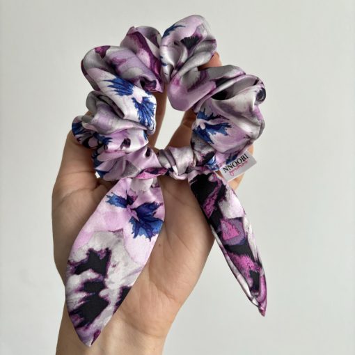 Lilac pansies scrunchie (Bunny)