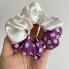 White - Lilac floral scrunchie 