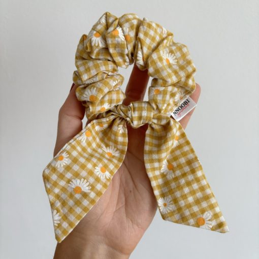 Margaret checkered scrunchie (Bunny)