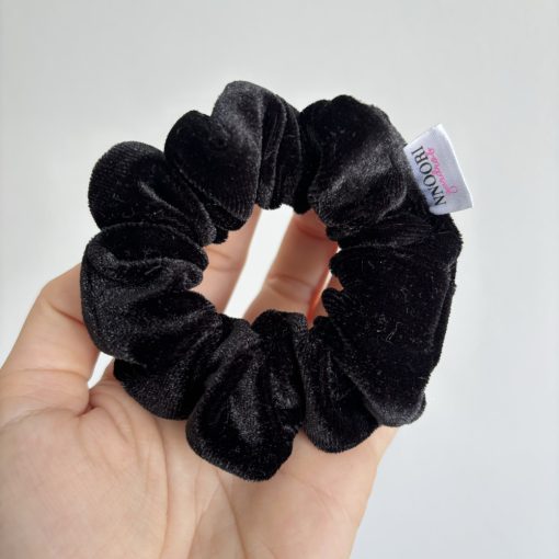 Black velvet scrunchie (S)