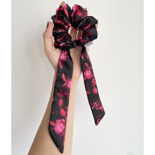 Black&Red floral scrunchie (Bunny-L)
