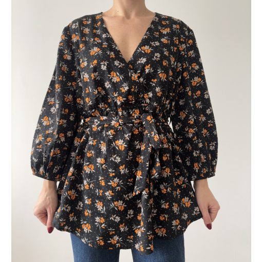 New Look virágos felső
