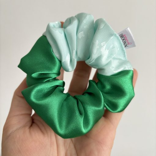 Green - Turquoise patterned scrunchie