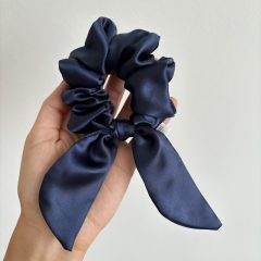 Dark blue scrunchie (Bunny)