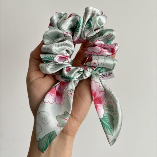 Green floral scrunchie (Bunny)