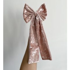 Baby pink velvet bow (L)
