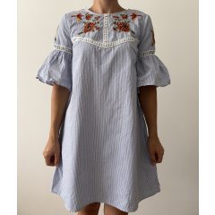 Primark hímzett ruha