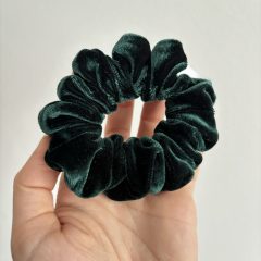 Emerald green velvet scrunchie (S)