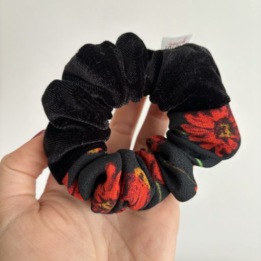 Black velvet - poppy scrunchie 
