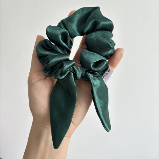 Dark green scrunchie (Bunny)