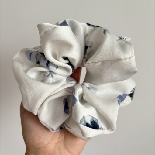 Pansy scrunchie (L)