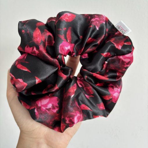 Black&Red floral scrunchie (L)
