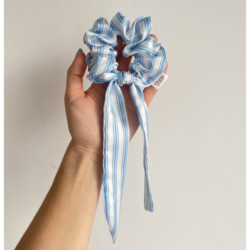 Blue stripe scrunchie (Bunny-L)