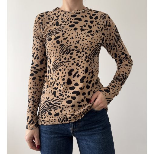 Barna mintás felső