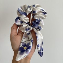 Violet floral scrunchie (Bunny)