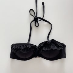 H&M fekete fodros bikini felső