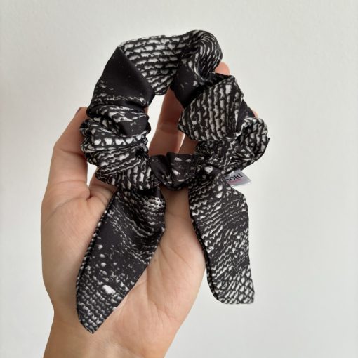 Black patterned scrunchie (Bunny)