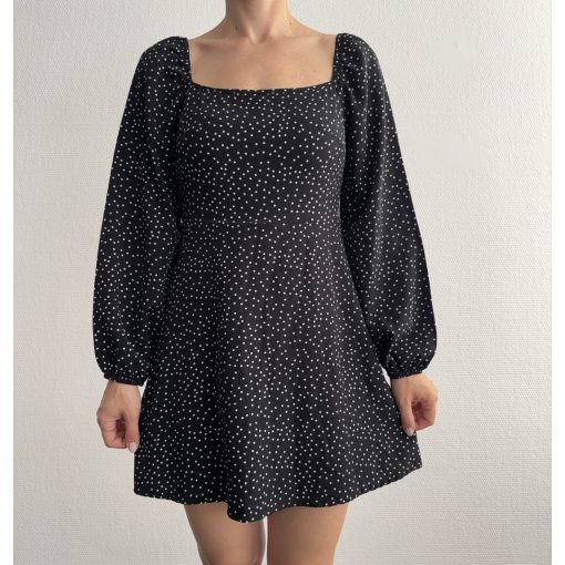 Shein fekete pöttyös ruha