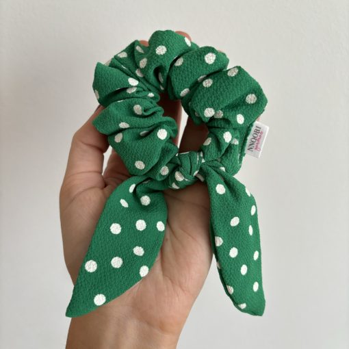 Green dot scrunchie (Bunny)