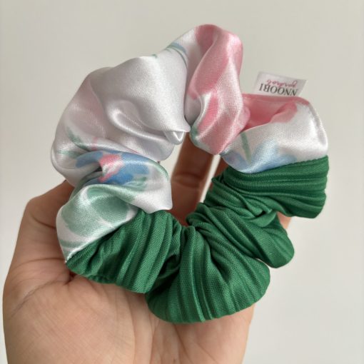 Green pleated - Floral scrunchie