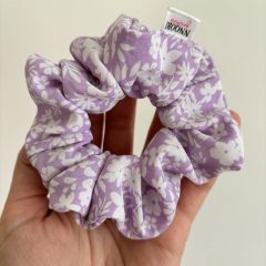 02 Lavender floral scrunchie