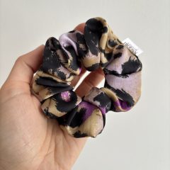 Lilac panther scrunchie 