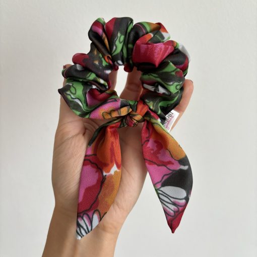 Red floral scrunchie (Bunny)
