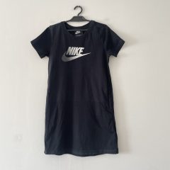 Nike póló ruha