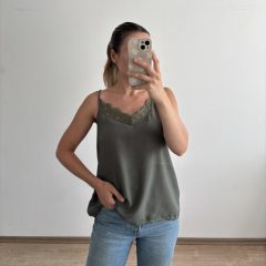 Jacqueline de Yong khaki top