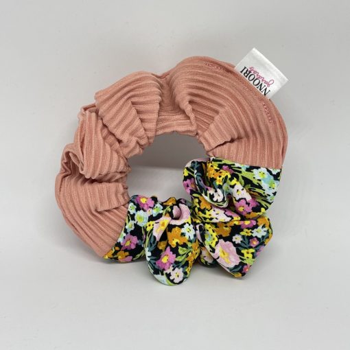 Dusty Rose pleated - Colorful floral scrunchie