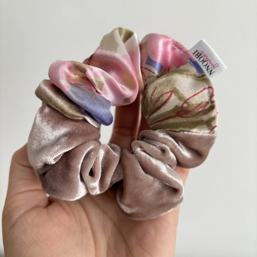 Dusty Rose velvet - The floral scrunchie