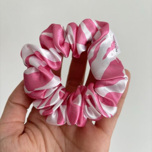 Pink patterned scrunchie (S)