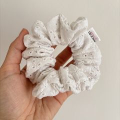 White madeira scrunchie 