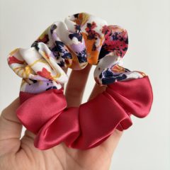 Hot pink - Floral scrunchie 