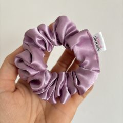 Light lilac scrunchie (S)
