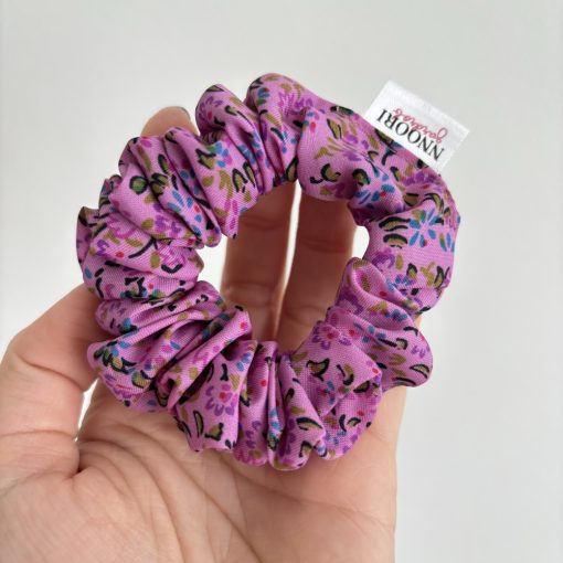 Lilac patterned scrunchie (S)