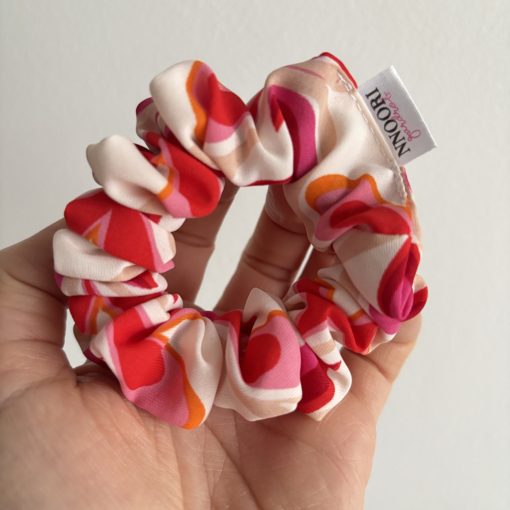 Colorful heart scrunchie (S)