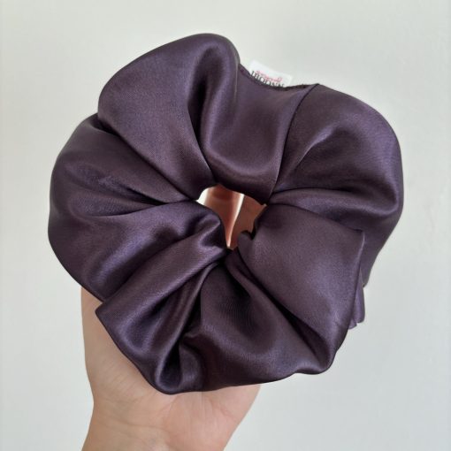 Dark purple scrunchie (L)