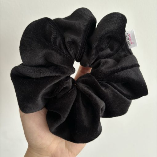 Black velvet scrunchie (L)