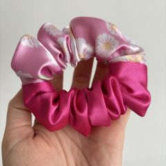 Hot pink - Pink margaret scrunchie 