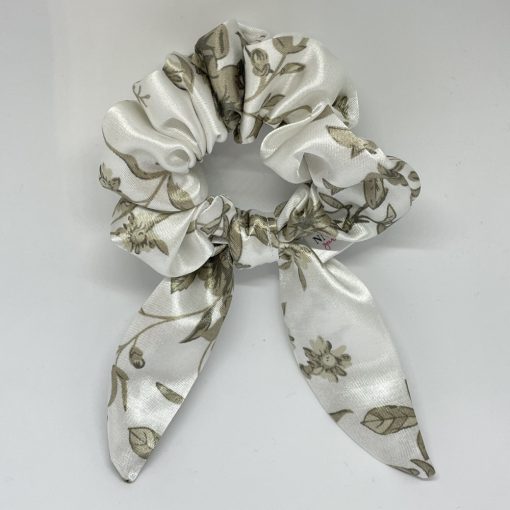 White-brown floral scrunchie (Bunny)