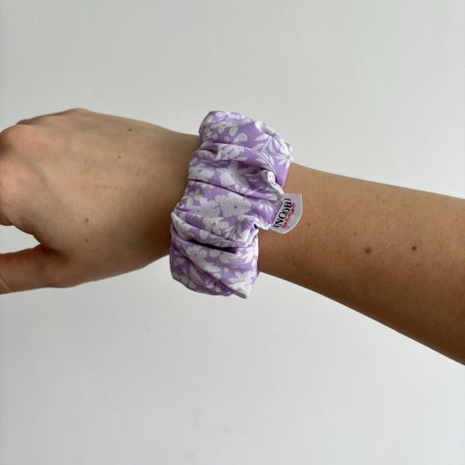 02 Lavender floral scrunchie (wide)