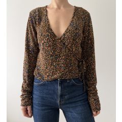 Urban Outfitters virágos felső