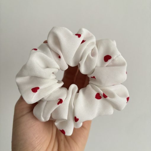 White heart scrunchie