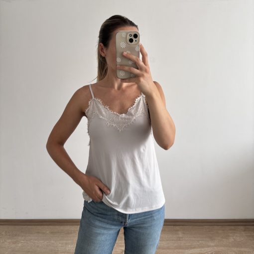Amisu csipkés top