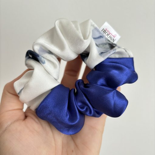 Navy blue - Pansy scrunchie 